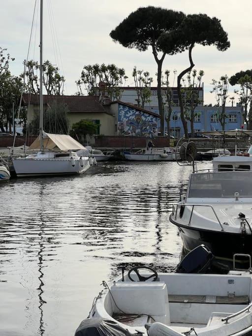Appartamento Casa Al Mare Valentina Viareggio Esterno foto