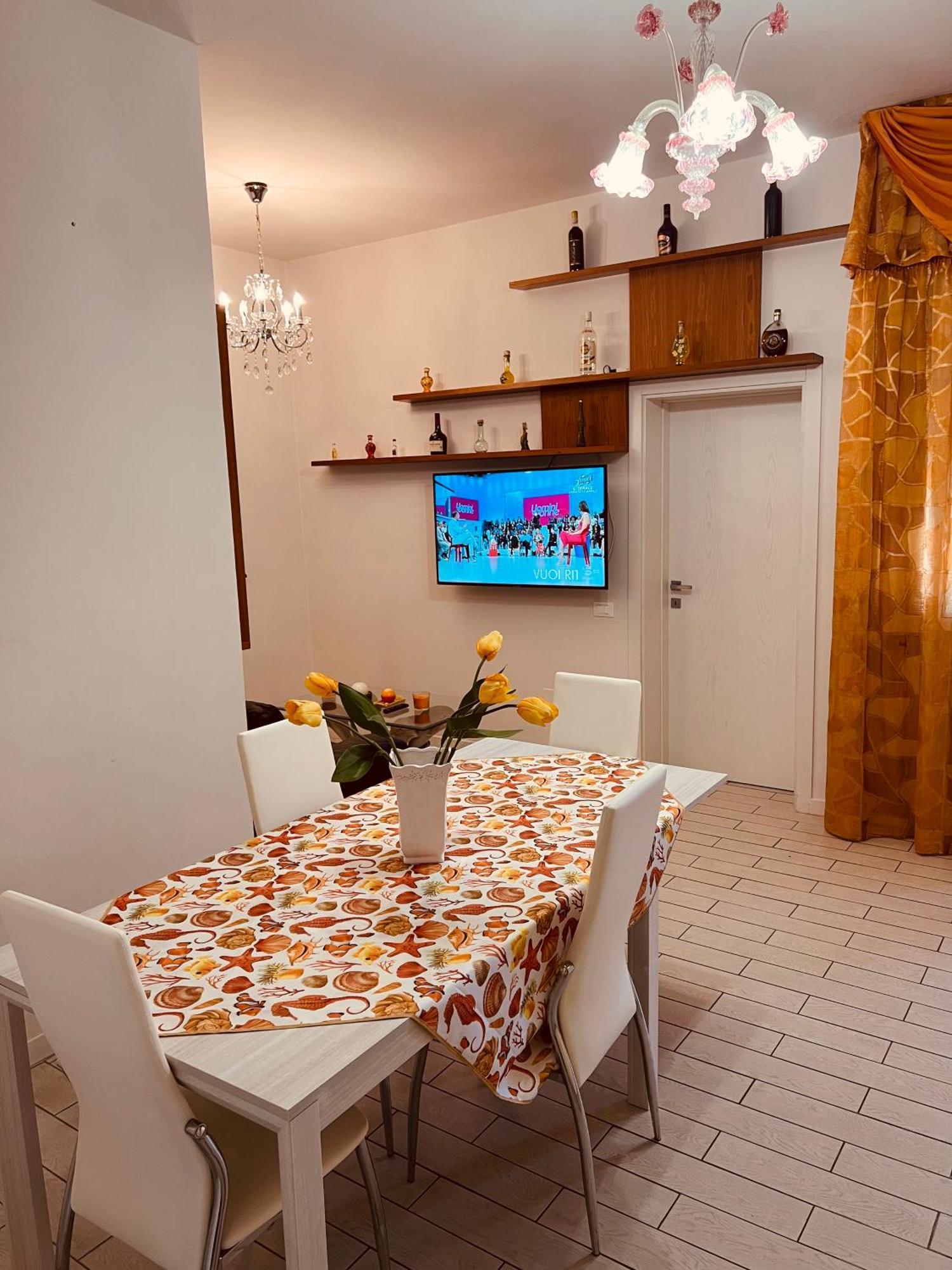 Appartamento Casa Al Mare Valentina Viareggio Esterno foto